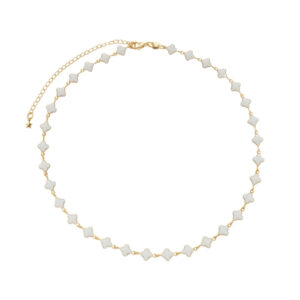 Colar Dourado com Trevos Brancos